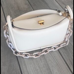 Verafied NY White/Ivory Leather Shoulder Bag with Chain Strap